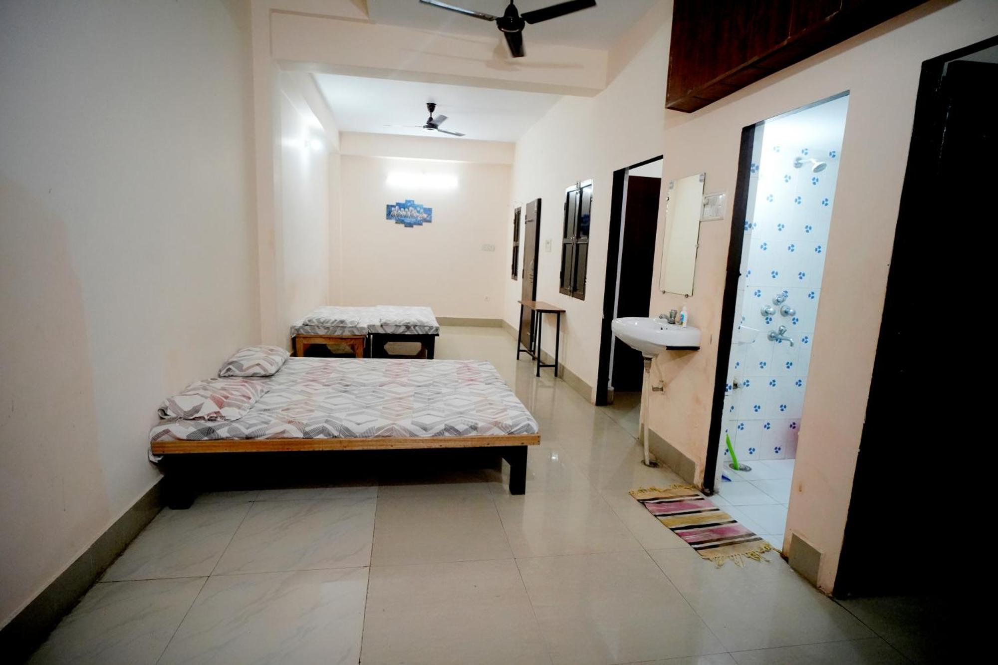 Banaras Gully House 500 Ft From The Ghats Варанаси Екстериор снимка